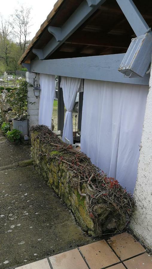 Maison D'Hotes Le Lavoir Fontaines  Exteriér fotografie